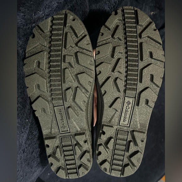 NWT COLUMBIA Powerbug Plus II Kids Boots Youth Sz 5  Dusty Pink/Beetroot - Picture 4 of 7